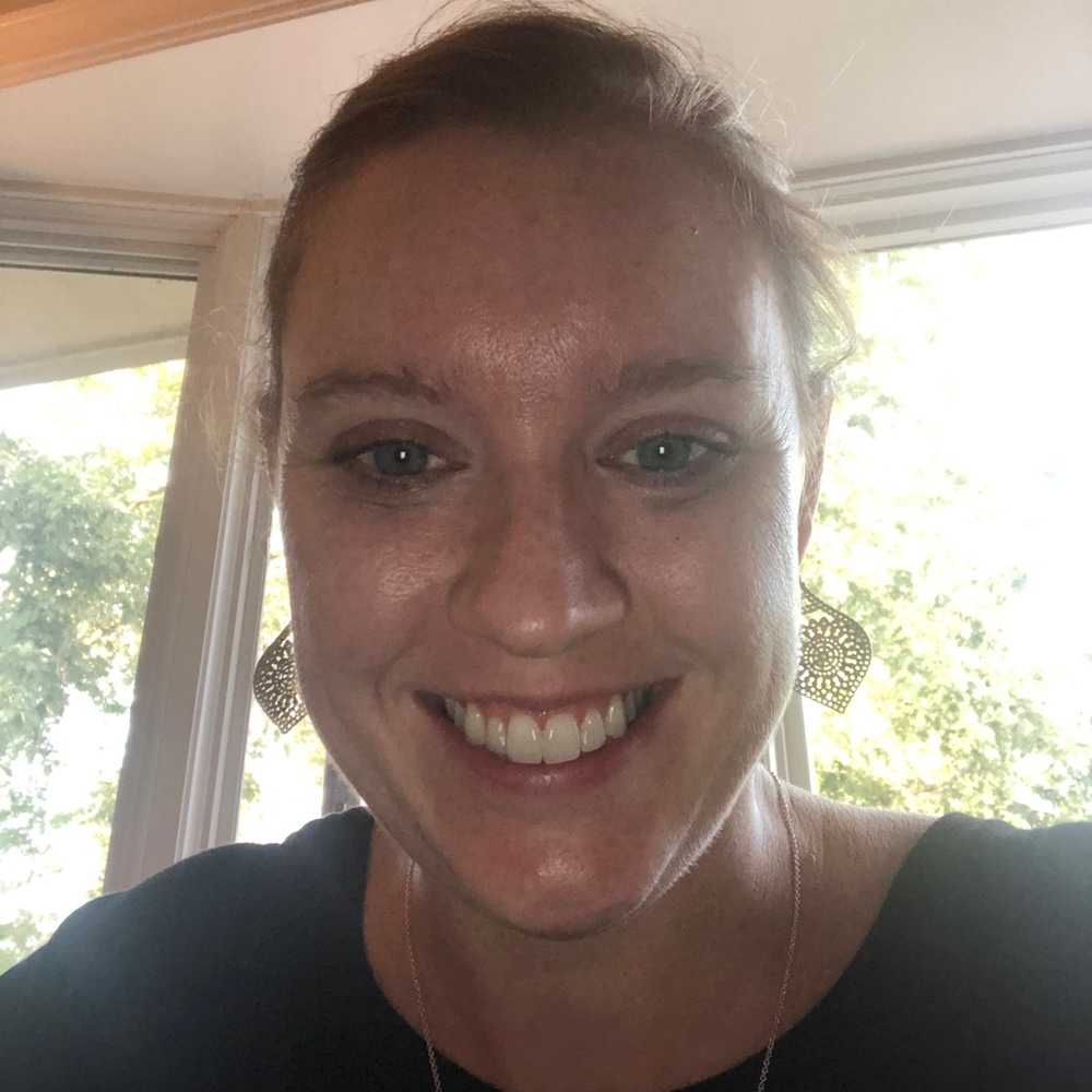Meet your Posher, Jennifer